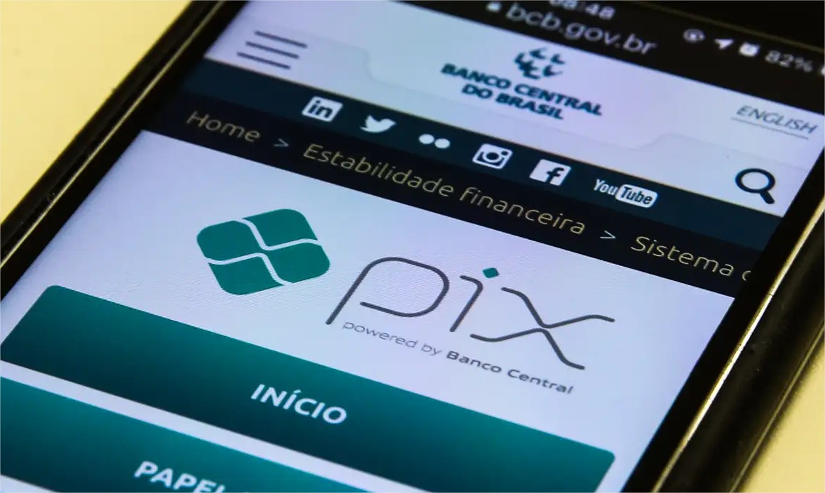 Pix por aproximação passa a mostrar saldo antes do pagamento