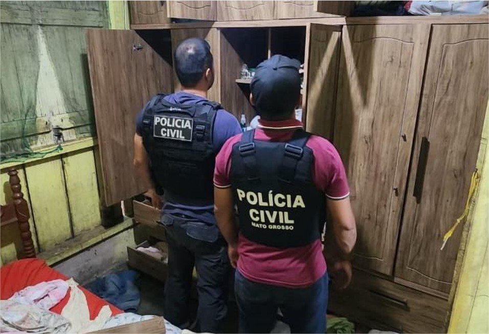 Polícia Civil cumpre mandado de busca e apreensão em Comodoro e apreende armas de fogo e munições