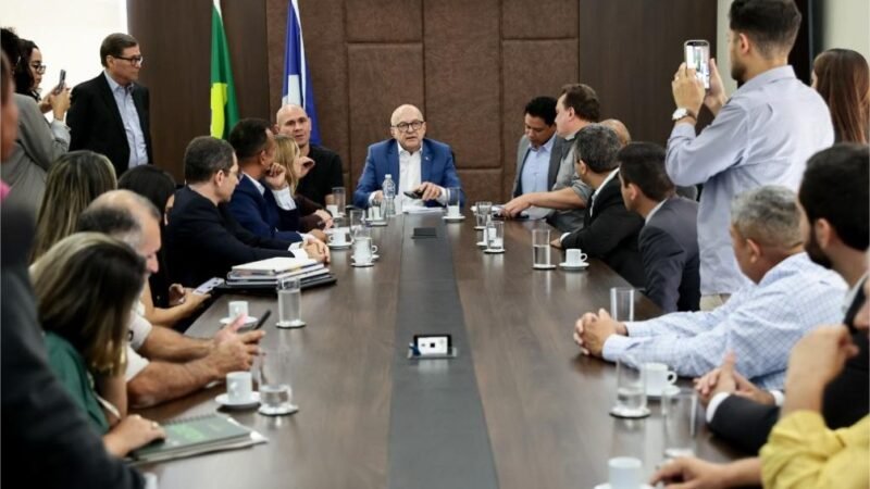 Governo de MT, AL, Poder Judiciário e Prefeitura de Cuiabá se reúnem para regularizar bairros Paraisópolis e Silvanópolis