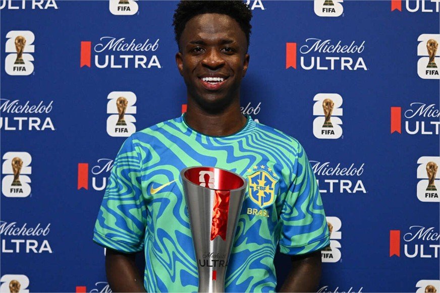 Vini Jr é eleito melhor em campo e assume protagonismo do Brasil na estreia da Copa