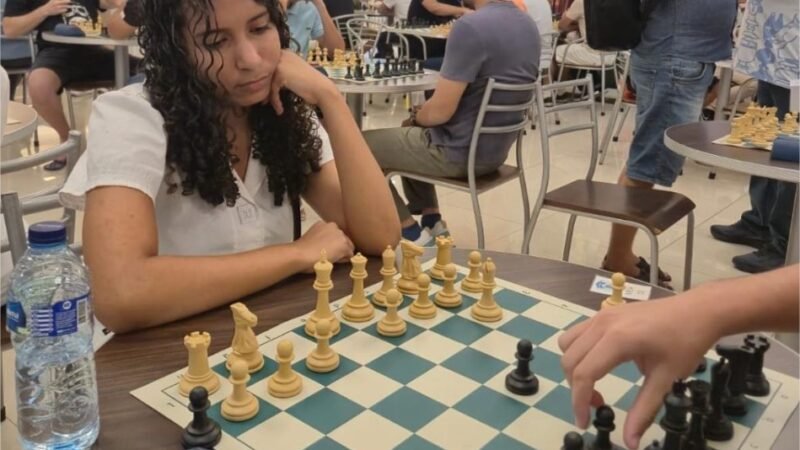 Xadrez fortalece concentração, disciplina e tomada de decisões de estudantes da Escola Clênia Rosalina