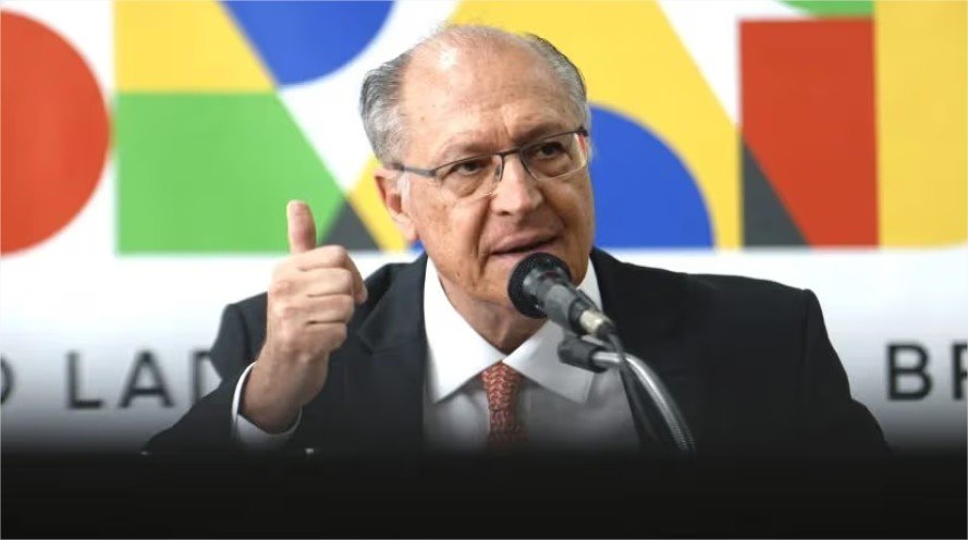 Alckmin substitui Lula em entrega da ferrovia estadual em Mato Grosso