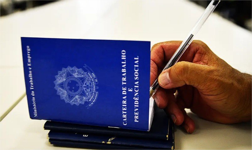 Desemprego fica em 5,6% e atinge menor nível para o trimestre desde o início da série histórica