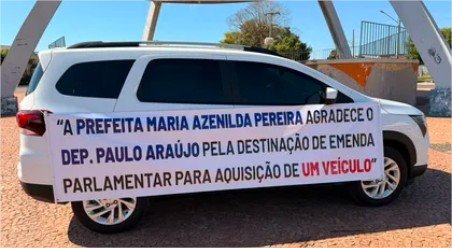 Paulo Araújo entrega veículo 0 km para transporte de pacientes de hemodiálise em Barra do Bugres