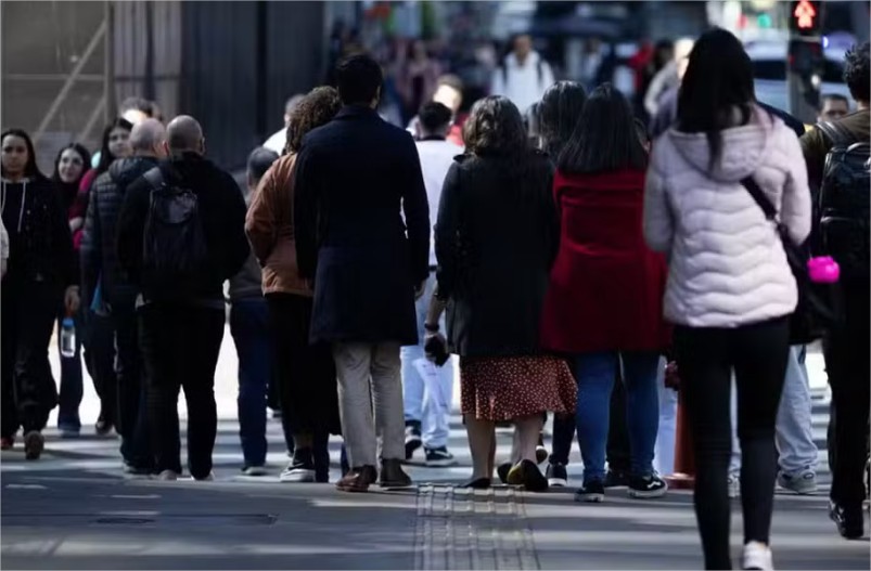 Onda de frio avança e derruba temperaturas em grande parte do Brasil