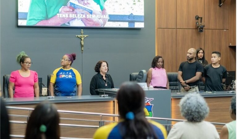 Baixinha Giraldelli presta homenagem a atletas corredores de rua da capital