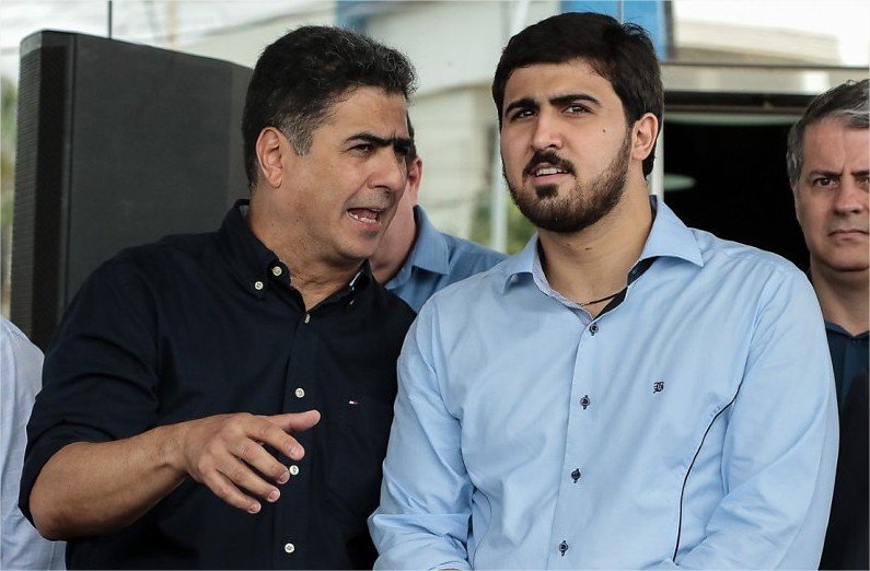 Sem vaga ao governo, Emanuel mira a AL e cria dilema para o filho