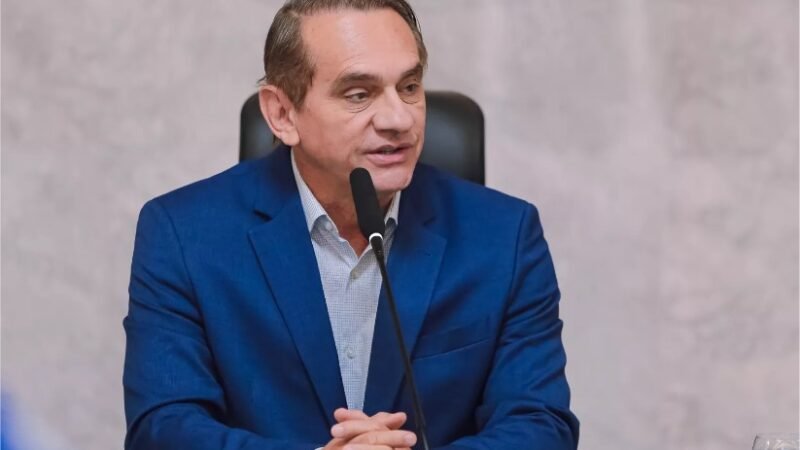 Wilson Santos realiza audiência pública para assegurar aplicação de lei que valoriza profissionais da educação infantil
