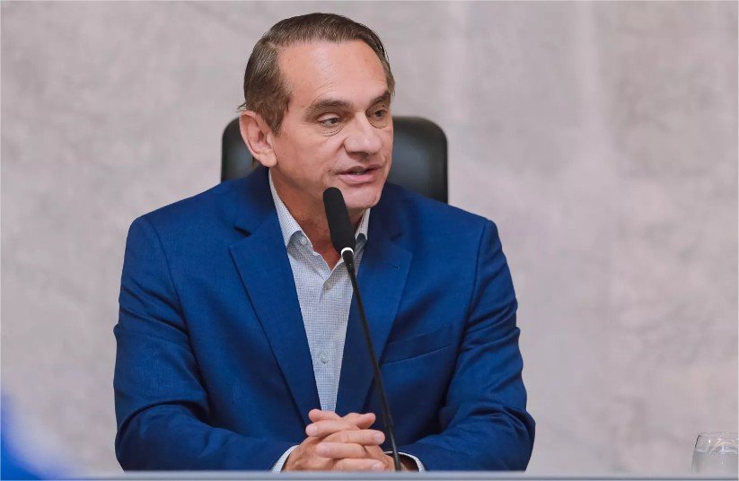 Wilson Santos realiza audiência pública para assegurar aplicação de lei que valoriza profissionais da educação infantil