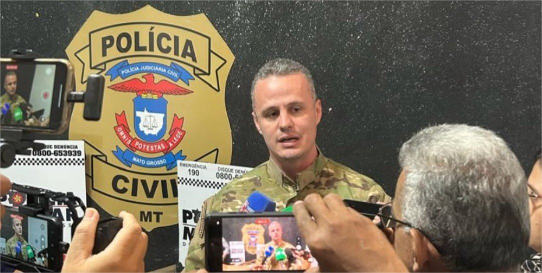 Delegado Fred Murta apaga pichação do Comando Vermelho em escola de Cuiabá