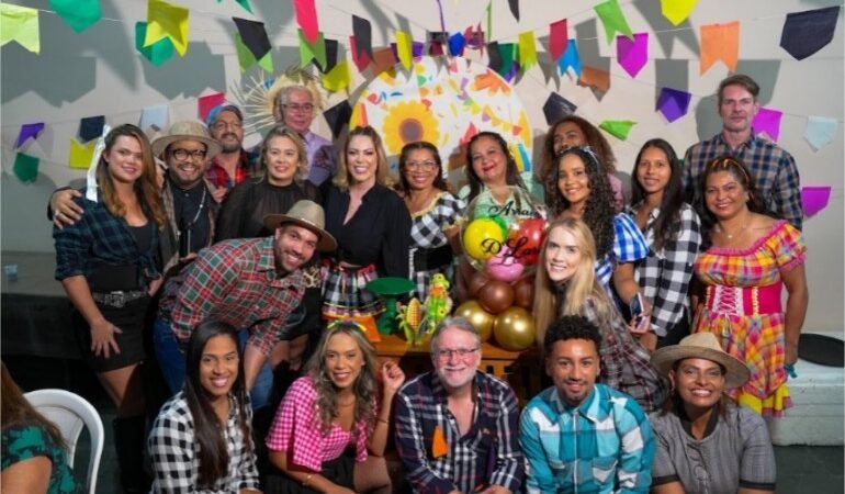 1º Arraiá do Salão D’ Lara reúne colaboradores, familiares e amigos