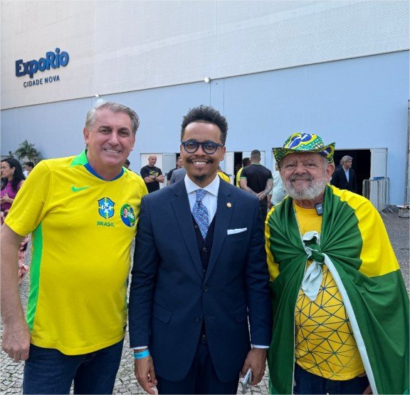 “Bolsonaro da Shopee” é ovacionado e vira destaque em seminário na ExpoRio