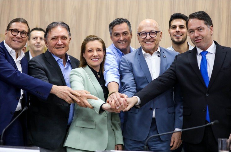 Governo, Ministério Público, TCE e Prefeitura firmam TAC para resolver problema da água em Várzea Grande