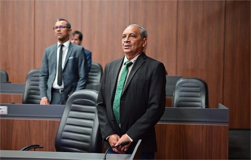 Lemes pressiona Abilio e condiciona apoio a Paula Calil a investimentos no Serra Dourada