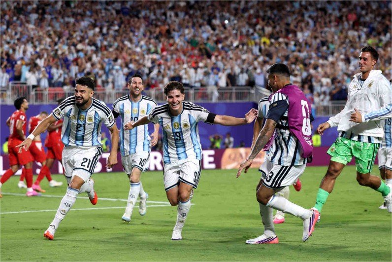 Argentina vence Suíça na prorrogação e enfrenta a Inglaterra nas semifinais