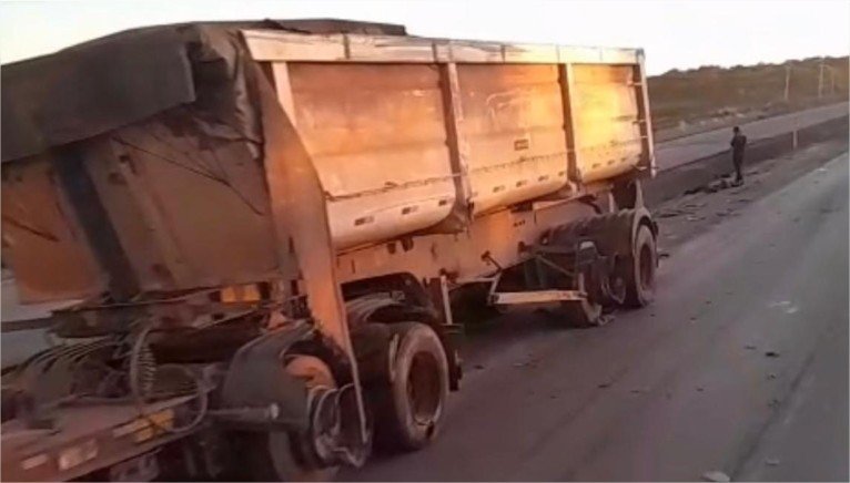 Colisão entre três caminhões deixa um motorista ferido na BR-163 entre Sorriso e Lucas do Rio Verde