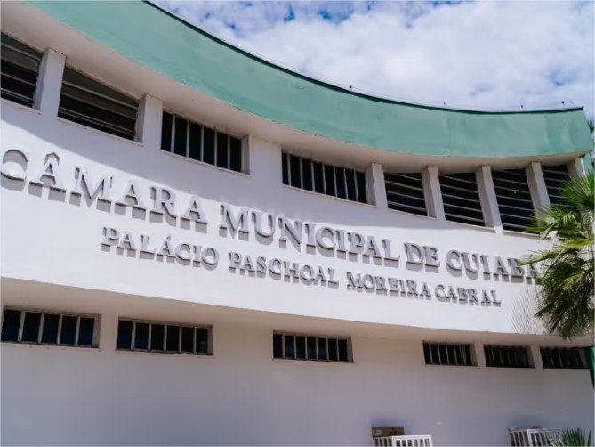 Sem quórum, Câmara rejeita LDO e recesso é suspenso até Executivo enviar novo texto