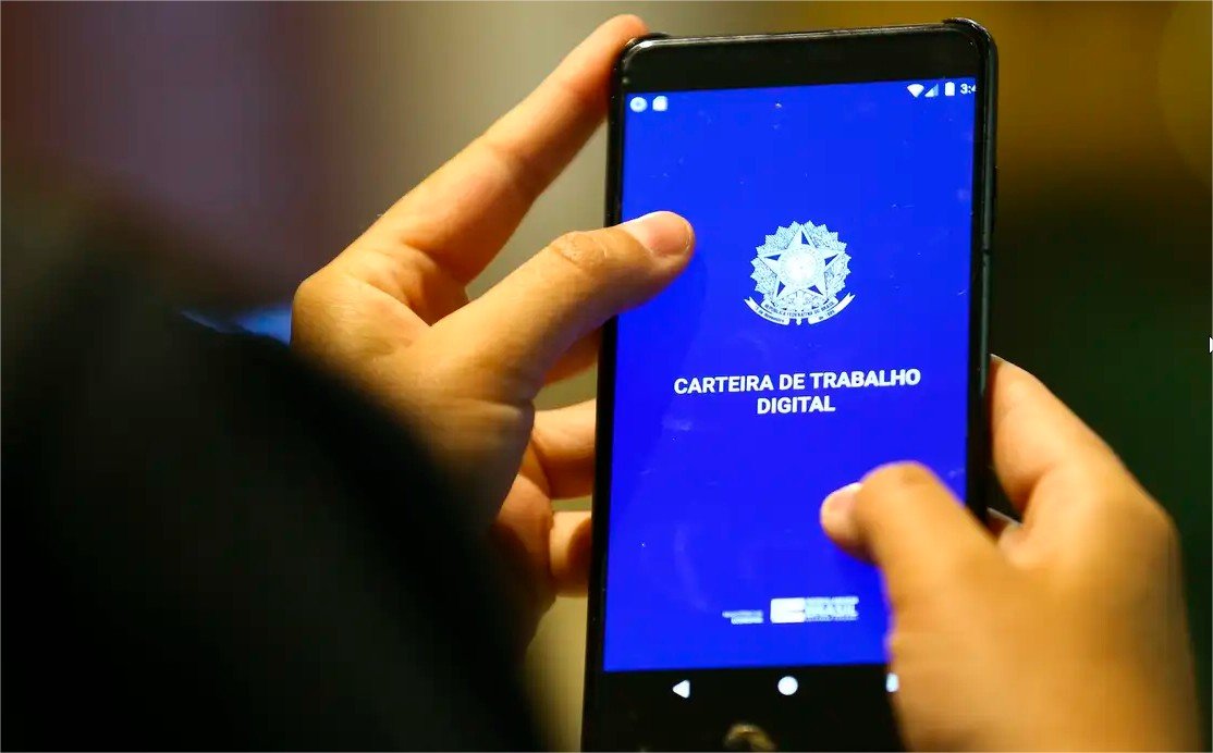 Desemprego no 2º trimestre é 5,4%, o menor já registrado no período