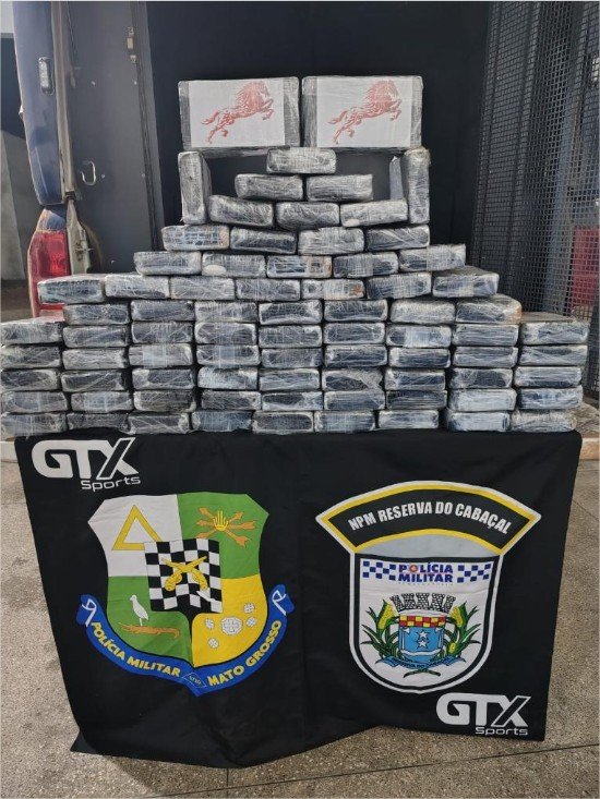 Polícia Militar localiza aeronave e apreende 78 tabletes de cocaína na Reserva do Cabaçal