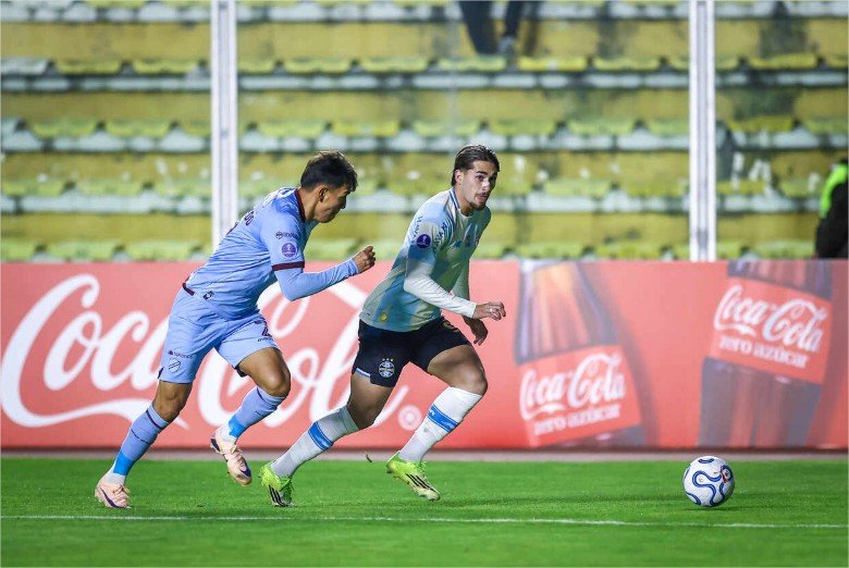 Bolívar vence o Grêmio em jogo movimentado pela Sul-Americana