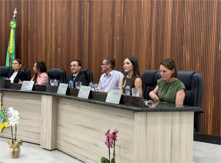 “A defesa de prisão perpétua para feminicidas e pedófilos tem que caminhar com a prevenção desses crimes”, alerta Janaina