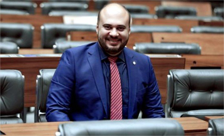 Médico que levou a voz dos agentes de saúde ao Congresso é o primeiro de MT a aprovar uma PEC