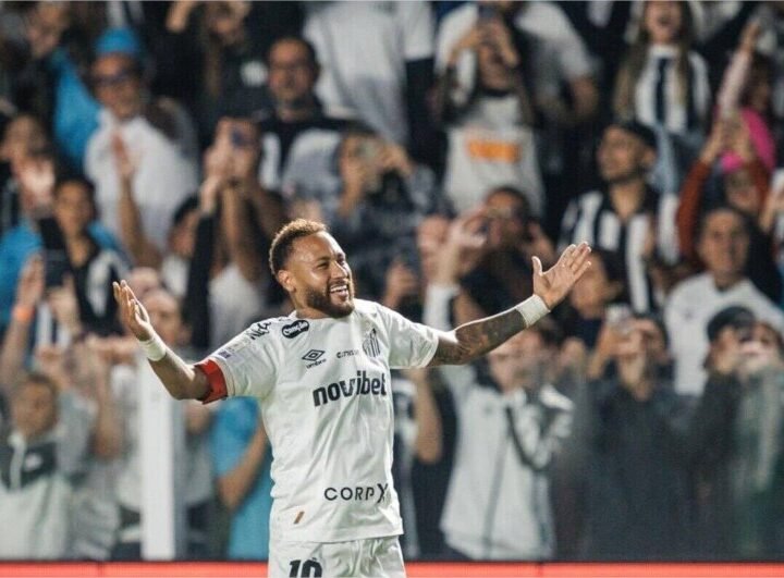 Neymar faz gol pelo Santos e comemora “jogando pôquer”; veja reações