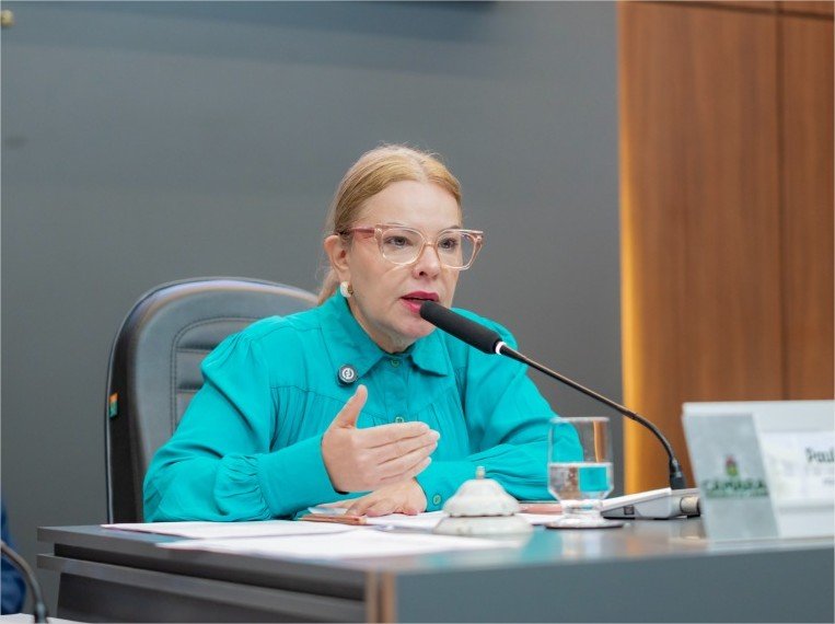 Após solicitações de Paula Calil, Prefeitura confirma melhorias em duas escolas municipais de Cuiabá