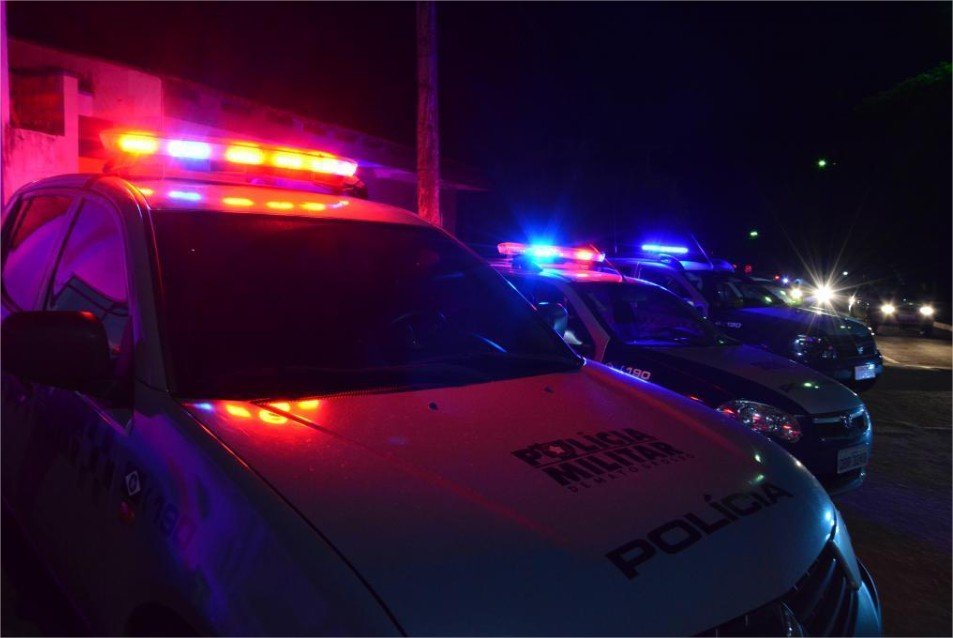 Mulher é presa por tentativa de homicídio após esfaquear companheiro em Vera