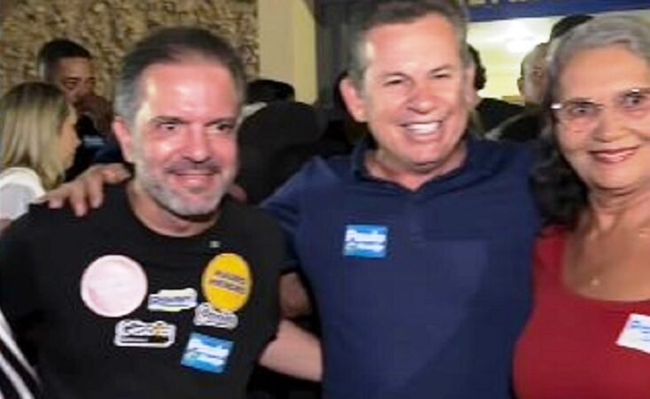 Com Pivetta e Mendes, milhares prestigiam lançamento da reeleição de Paulo Araújo