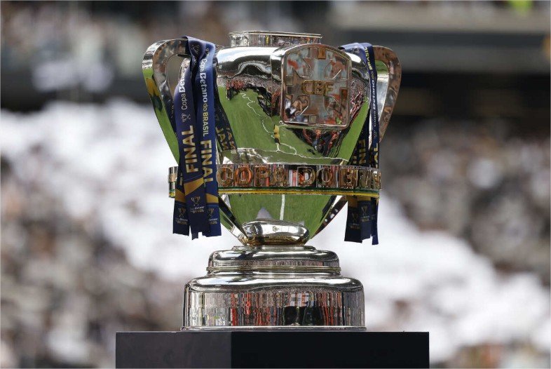 CBF mira R$ 1 bilhão de arrecadação com Copa do Brasil e busca emissoras interessadas