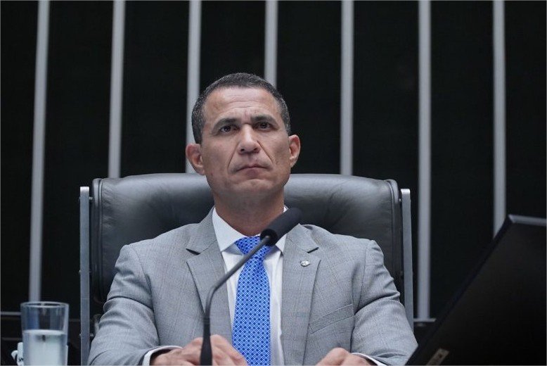 PEC da redução da maioridade penal avança na Câmara com criação de comissão especial