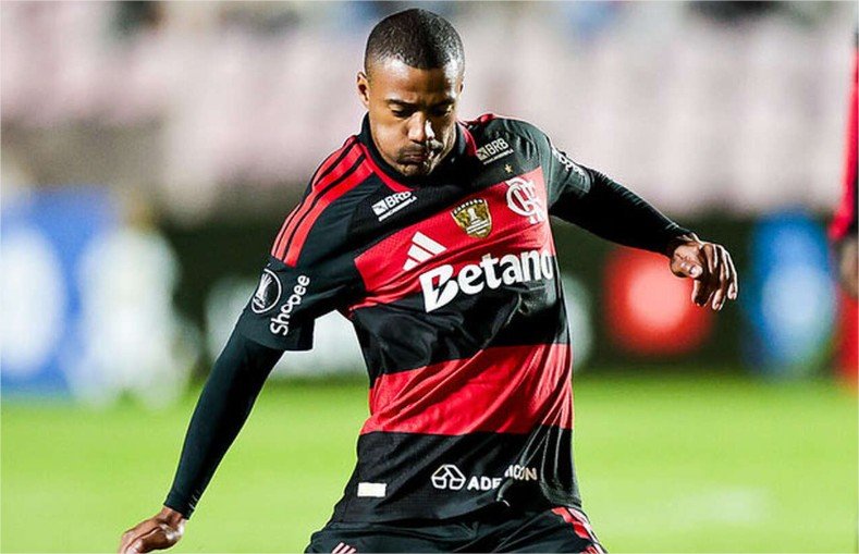 Flamengo pode emprestar De la Cruz ao Peñarol (URU)