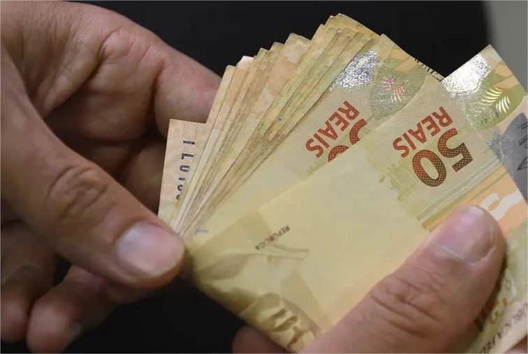 Busca por crédito cresce 31,89% em maio, aponta CNDL/SPC Brasil