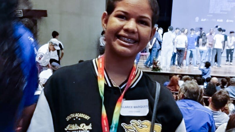 Aluna de escola municipal conquista medalha de bronze na Olimpíada Brasileira de Matemática