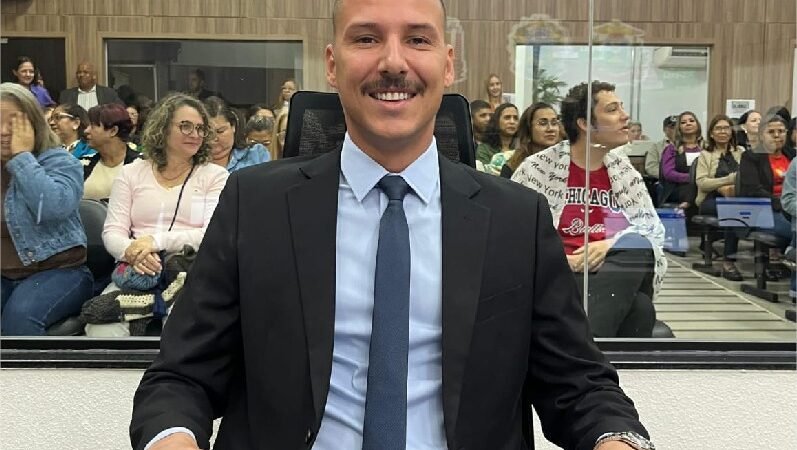 Vereador Lucas articula e bairro Chapéu do Sol é contemplado com recapeamento asfáltico em Várzea Grande