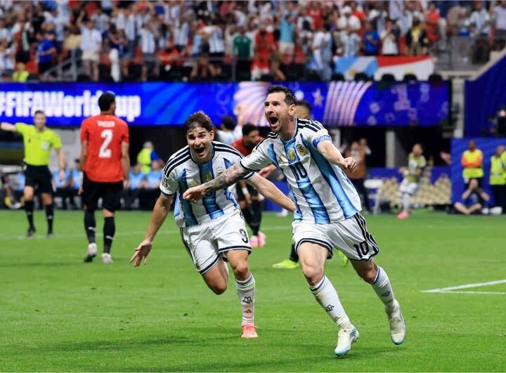 Em uma virada épica, Argentina vence o Egito e está nas quartas da Copa do Mundo