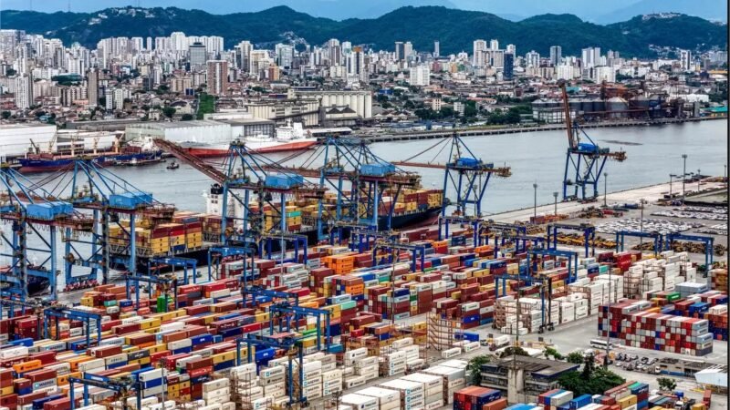 Empresas afetadas por tarifaço terão acesso a socorro de R$ 18,5 bi