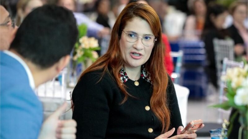 “Investir em infraestrutura de escolas é o básico e o dever da educação pública”, afirma secretária