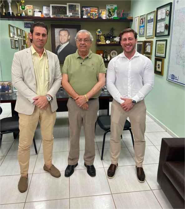 Aliança no horizonte? Alex e Matheus Pucineli se reúnem com Jayme e Júlio Campos