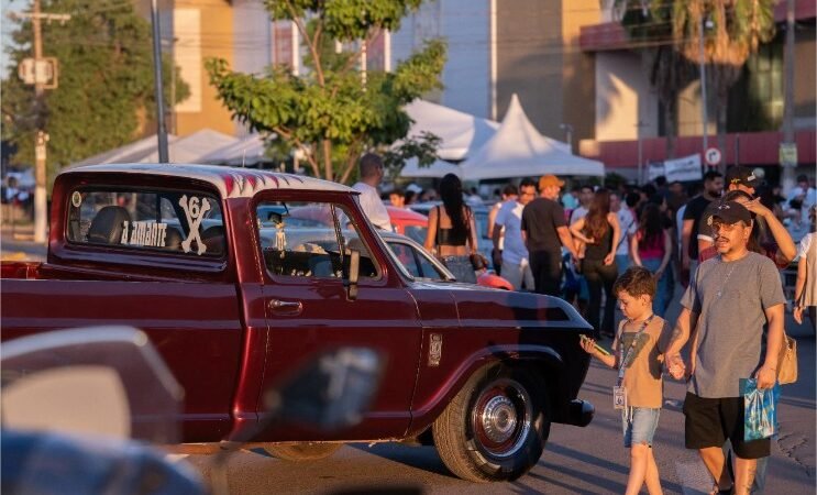 Mais de 200 veículos vão ocupar área externa do VG Shopping na 4ª Exposição de Carros Antigos