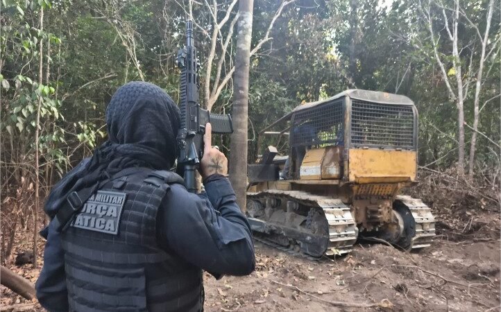 Batalhão Ambiental fecha garimpo irregular na zona rural de Novo Mundo