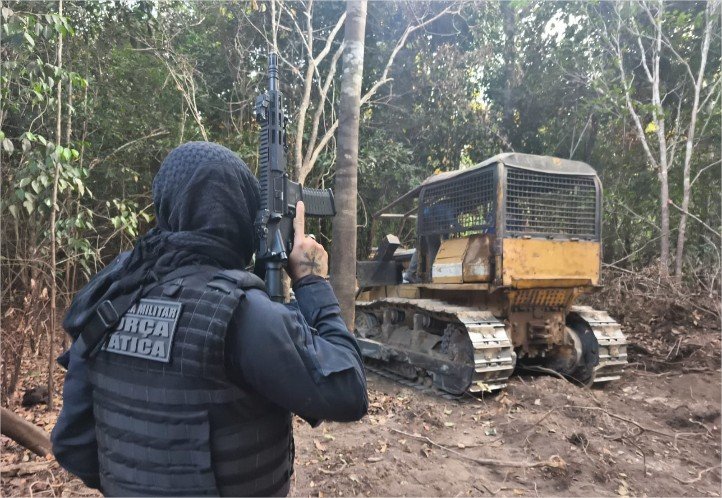Cavalaria da PM prende homem com sete tabletes de pasta base em Chapada dos Guimarães