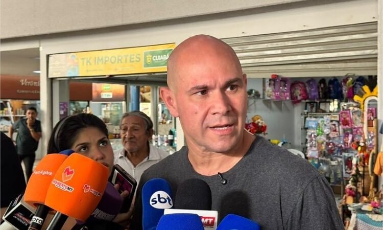 Abilio manda recado após demolição de casas construídas em áreas irregulares em Cuiabá: Não invada