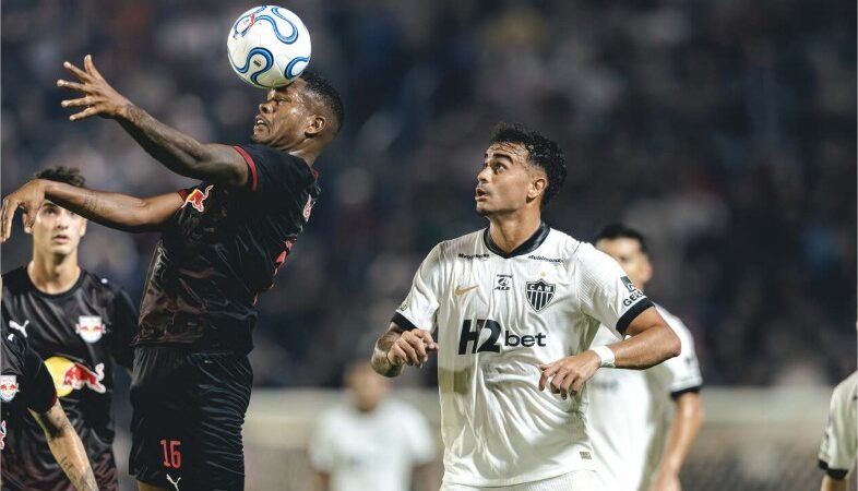 Atlético vence Bragantino, fora de casa, e fica numa boa na Sula