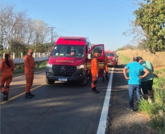 Corpo de Bombeiros resgata vítima de acidente de trânsito em Poconé