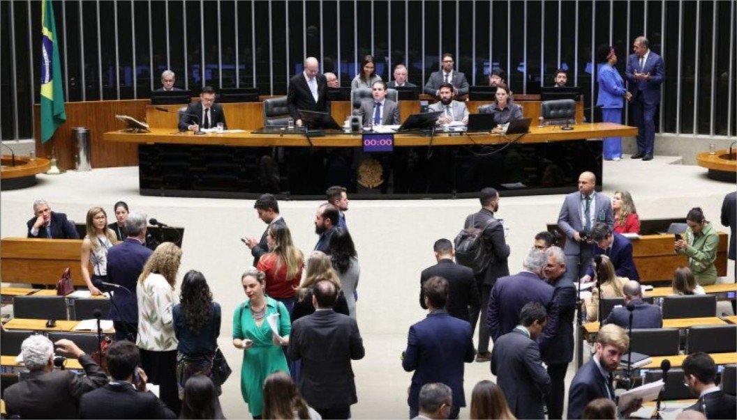 Comissão aprova programa de incentivo à contratação de mães atípicas