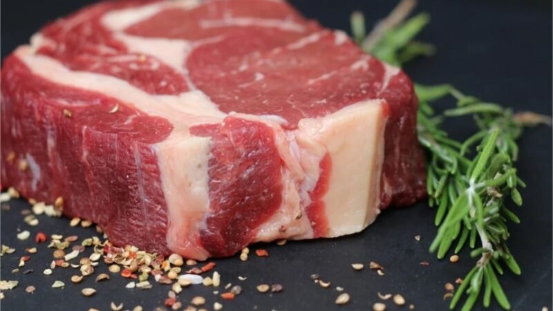 China alerta que Brasil atingiu 90% da cota de exportação de carne bovina