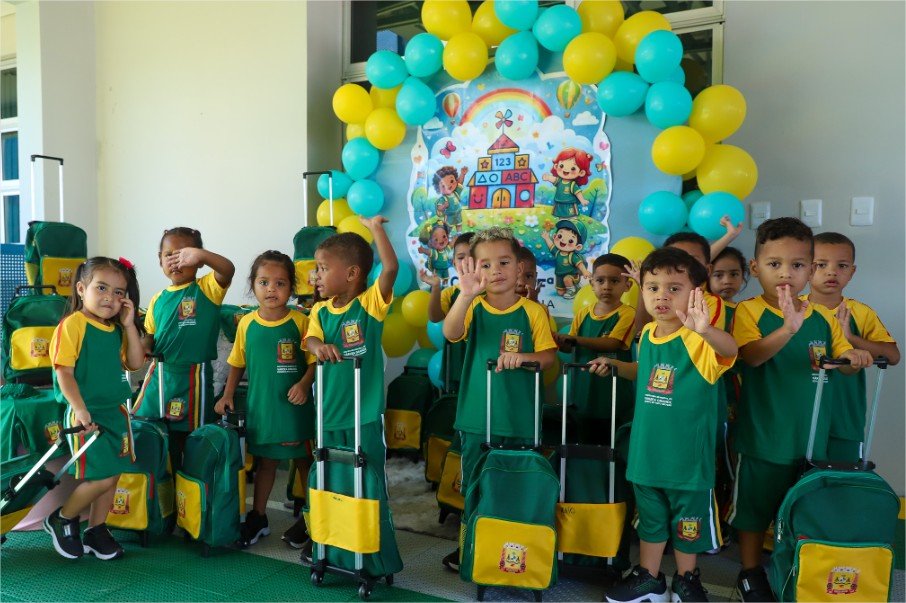 VG celebra Dia do Estudante e reforça cuidado com 37,7 mil alunos
