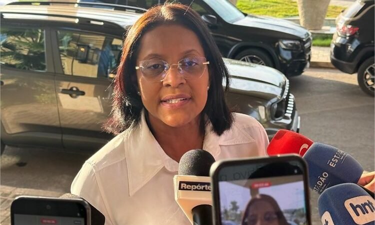 Gisela diz que fala de Galvan pode “naturalizar” violência contra mulheres